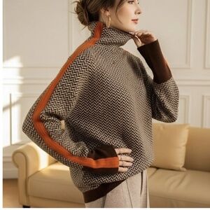 NWOT Clara's Boutique Hamptons Victoria Turtleneck Sweater, Size M